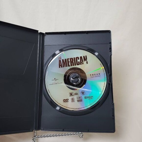 The American (2010 Film) [DVD] - Picture 2 of 3